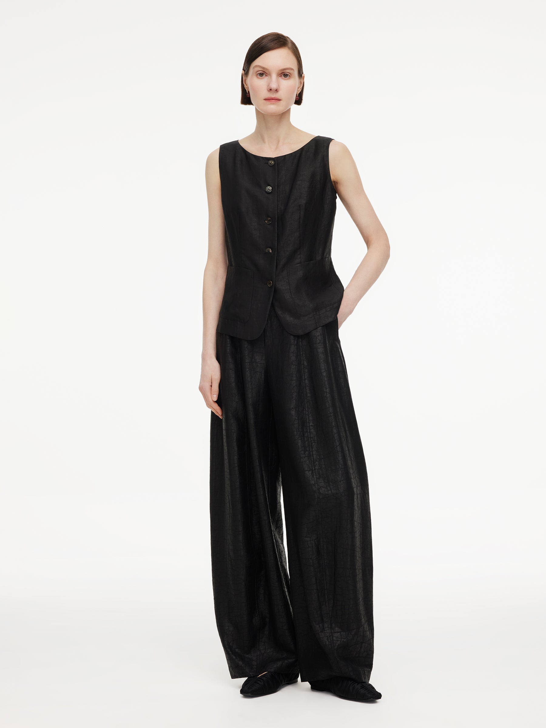 H-Line Round Neck Vest