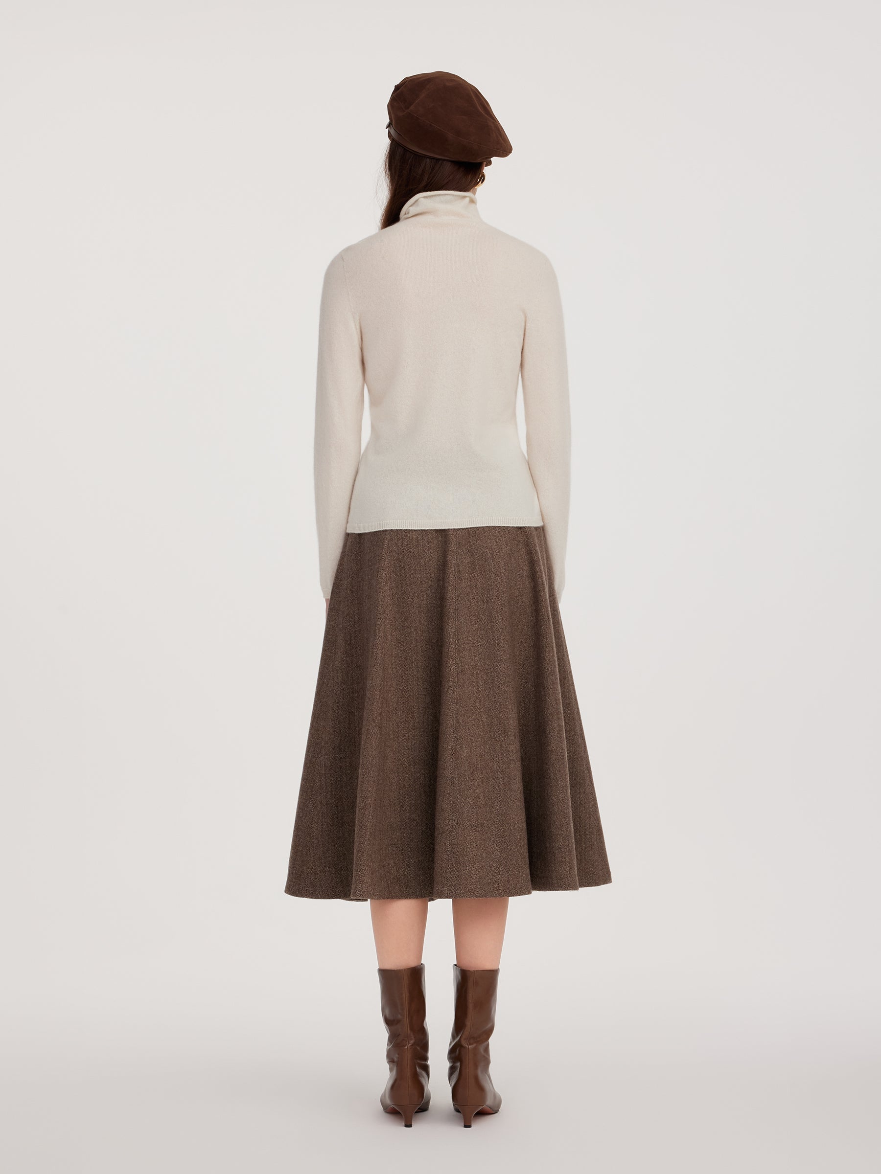 H-Silhouette Fit Knit Top