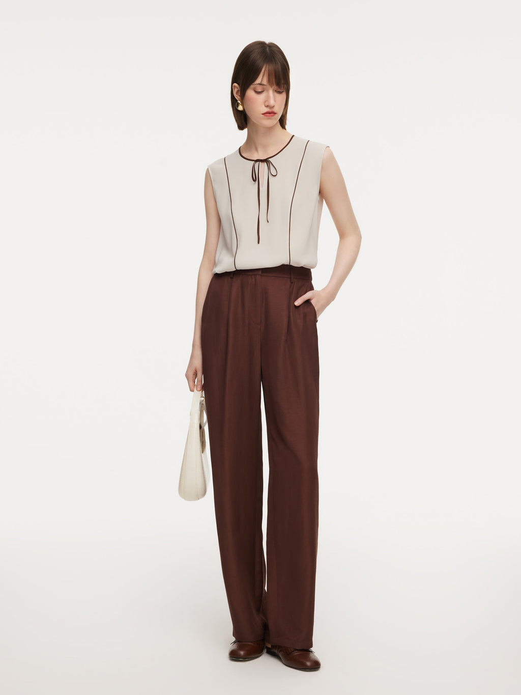 Belt Loop Side-Pocket Cut