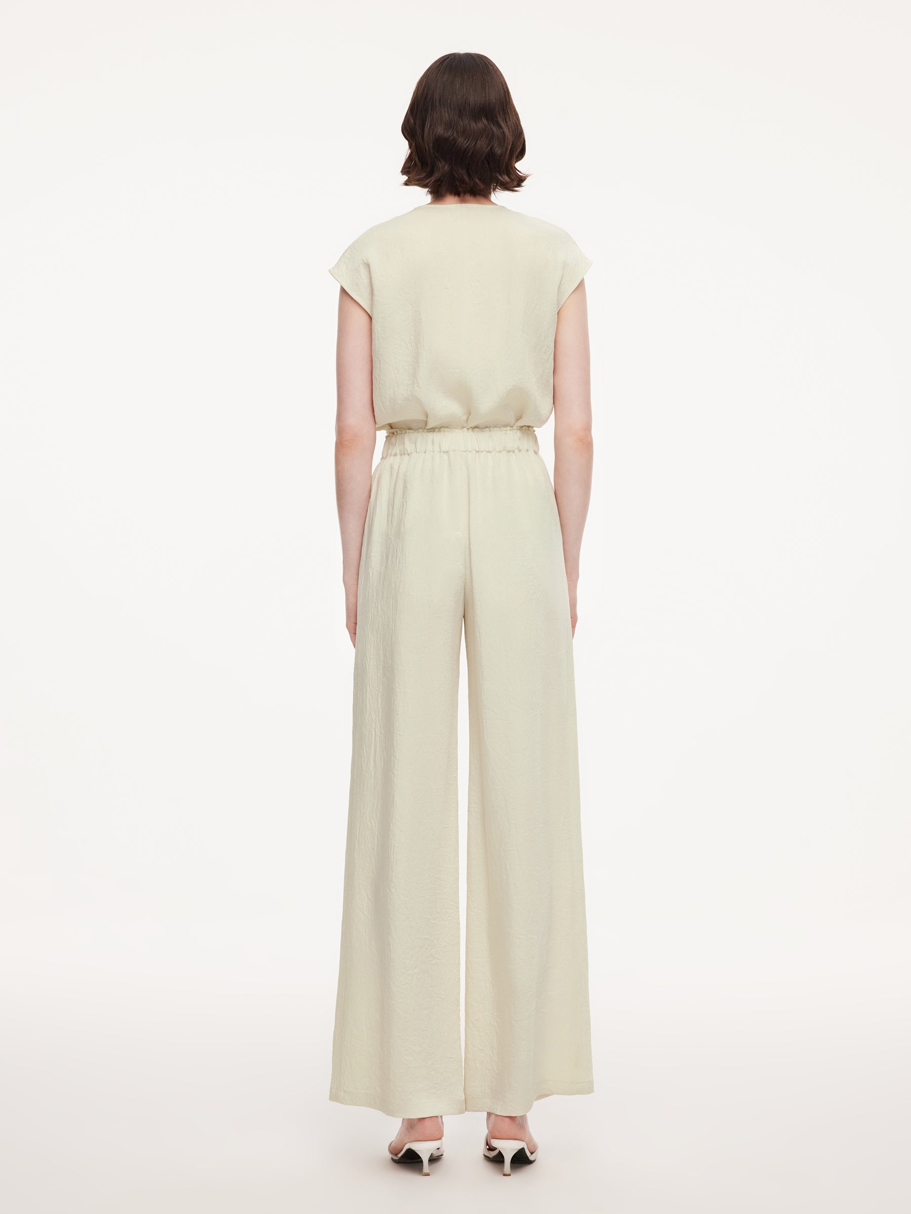 Silky-Luster Slimming Pants