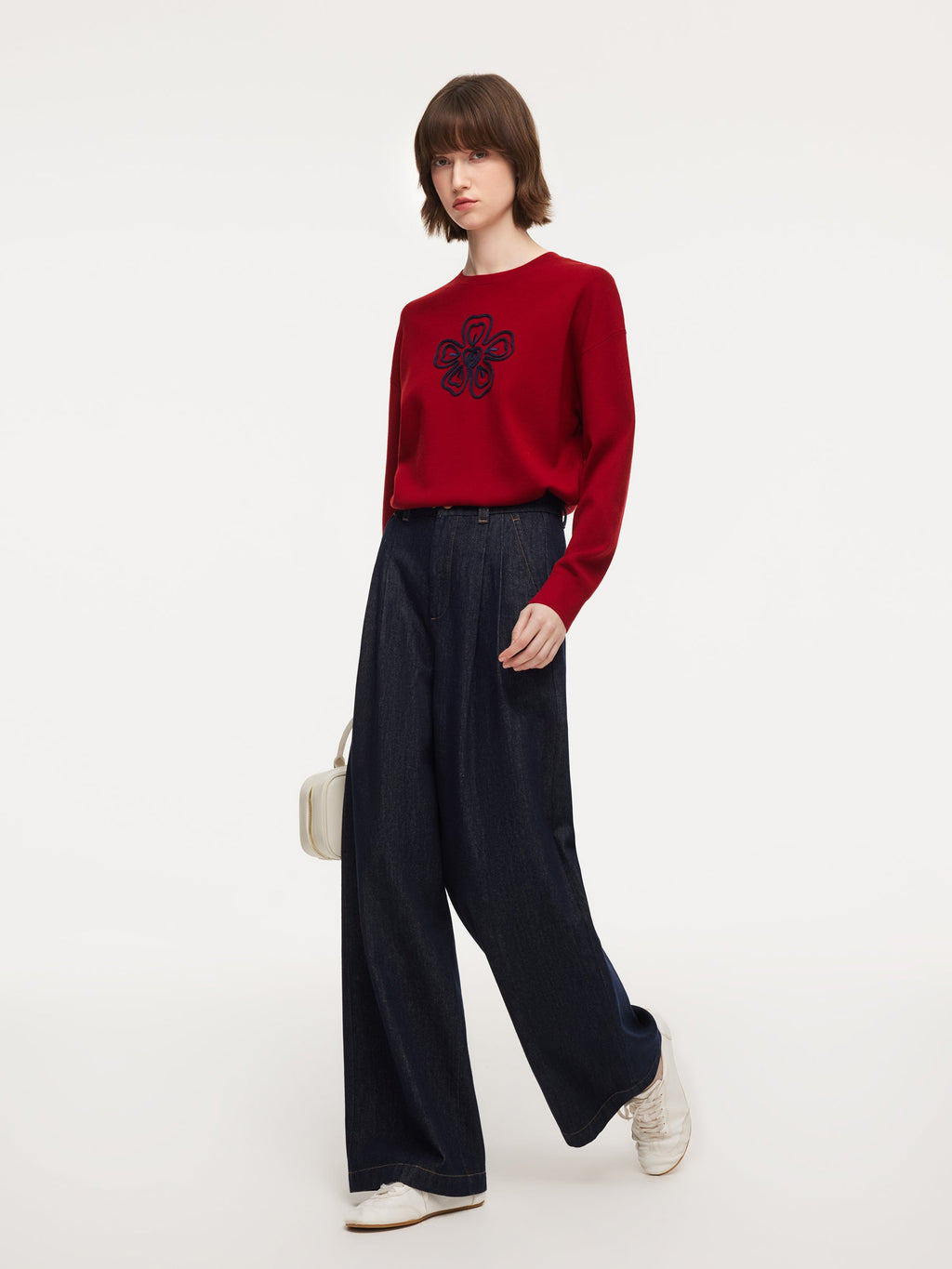 Round Neck Floral Loose Sweater