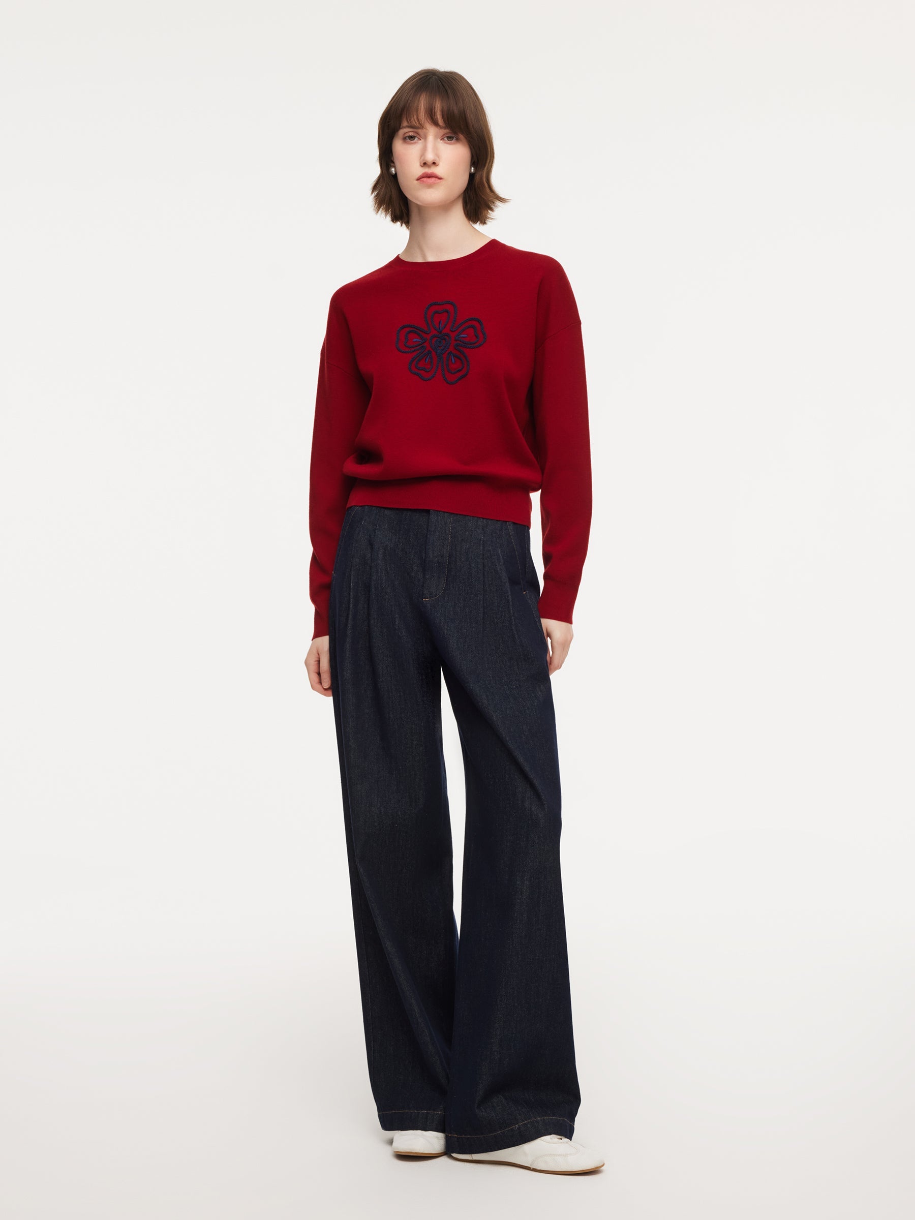 Round Neck Floral Loose Sweater