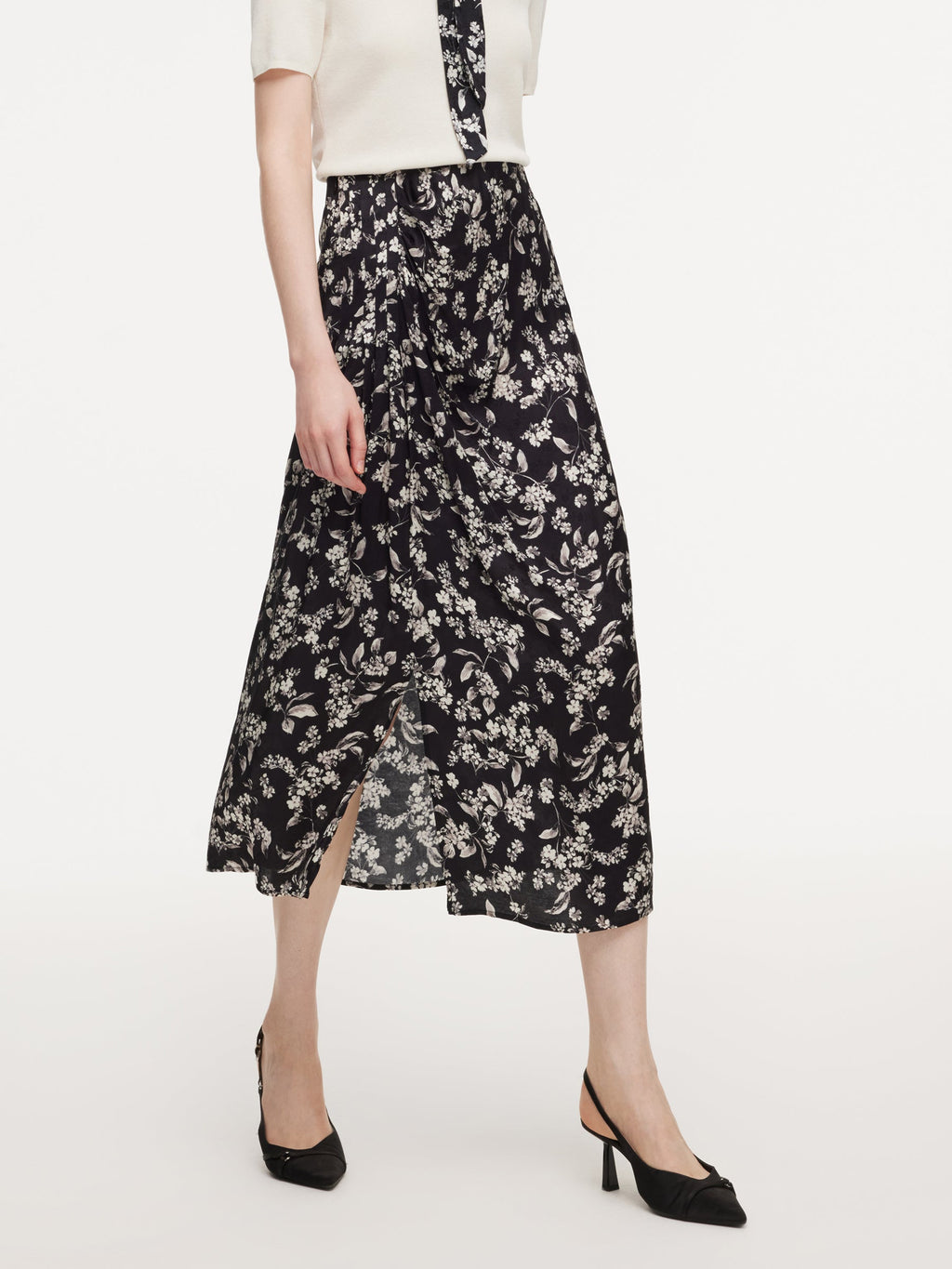 Twist-Front Slit Skirt