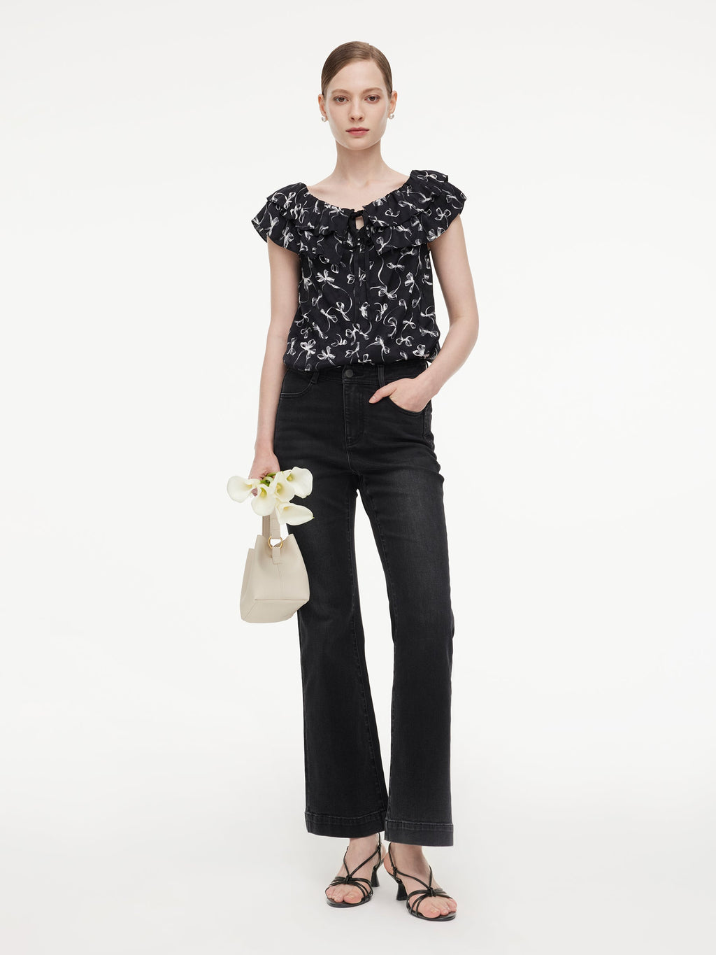 Micro-Flare Leg-elongating Jeans