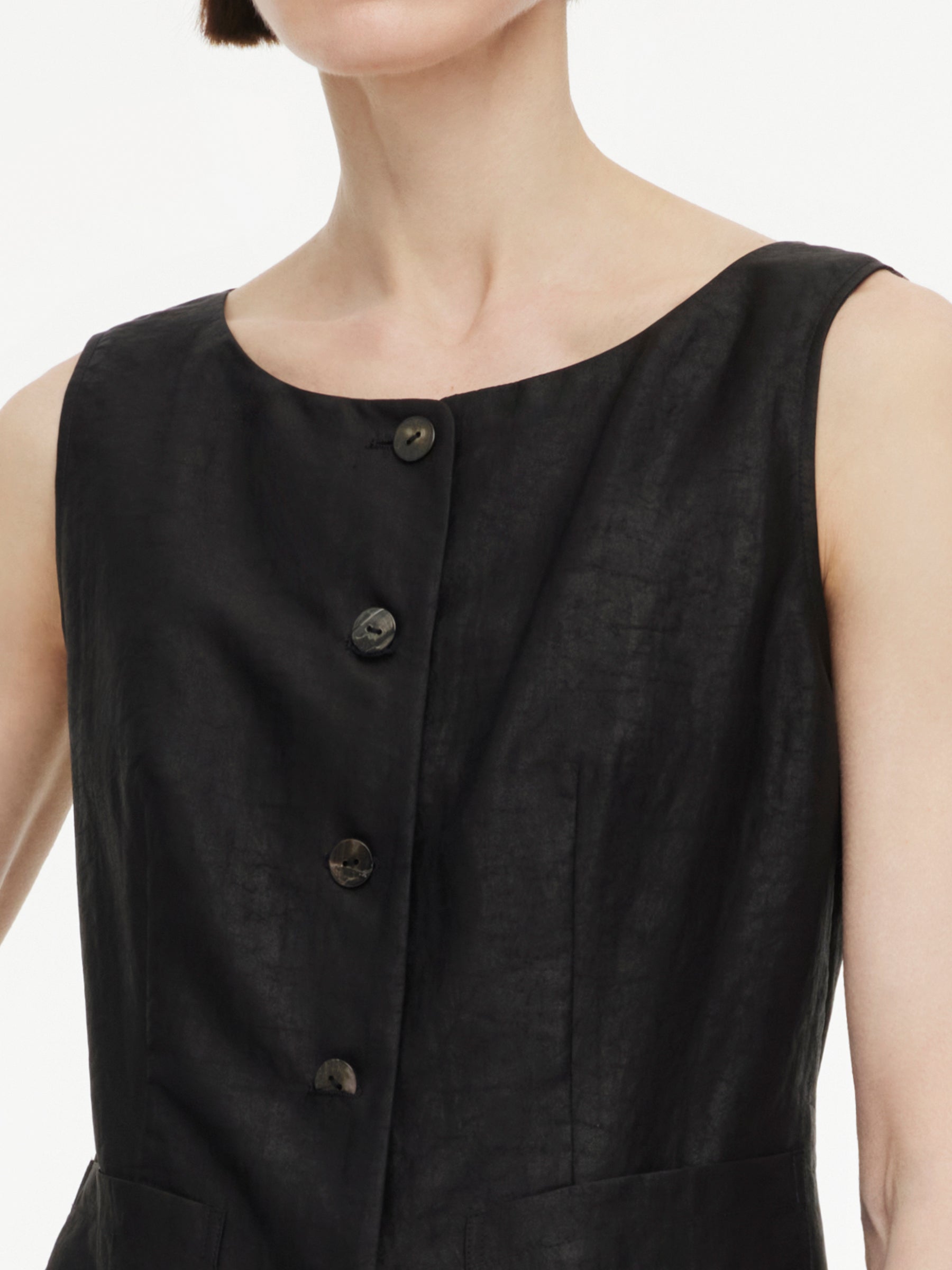 H-Line Round Neck Vest