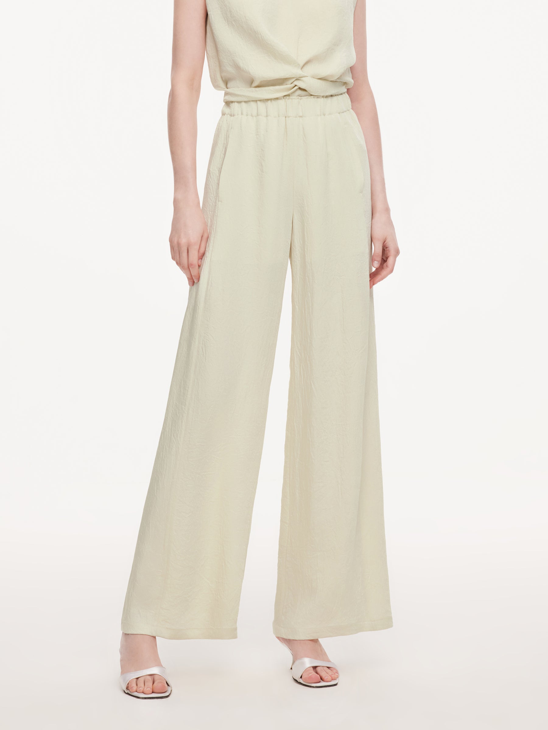 Silky-Luster Slimming Pants