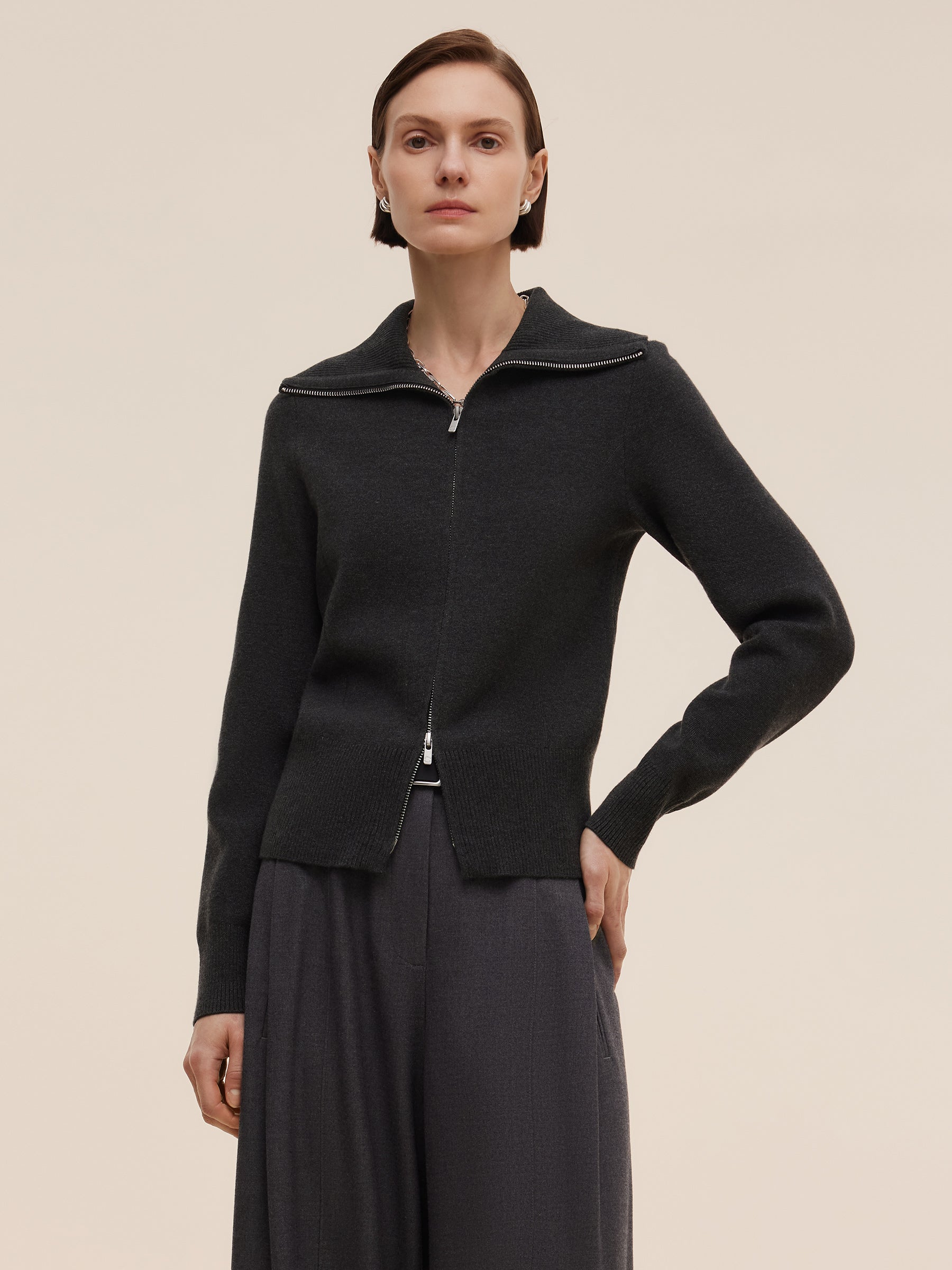 Wide Collar Zip Cardigan