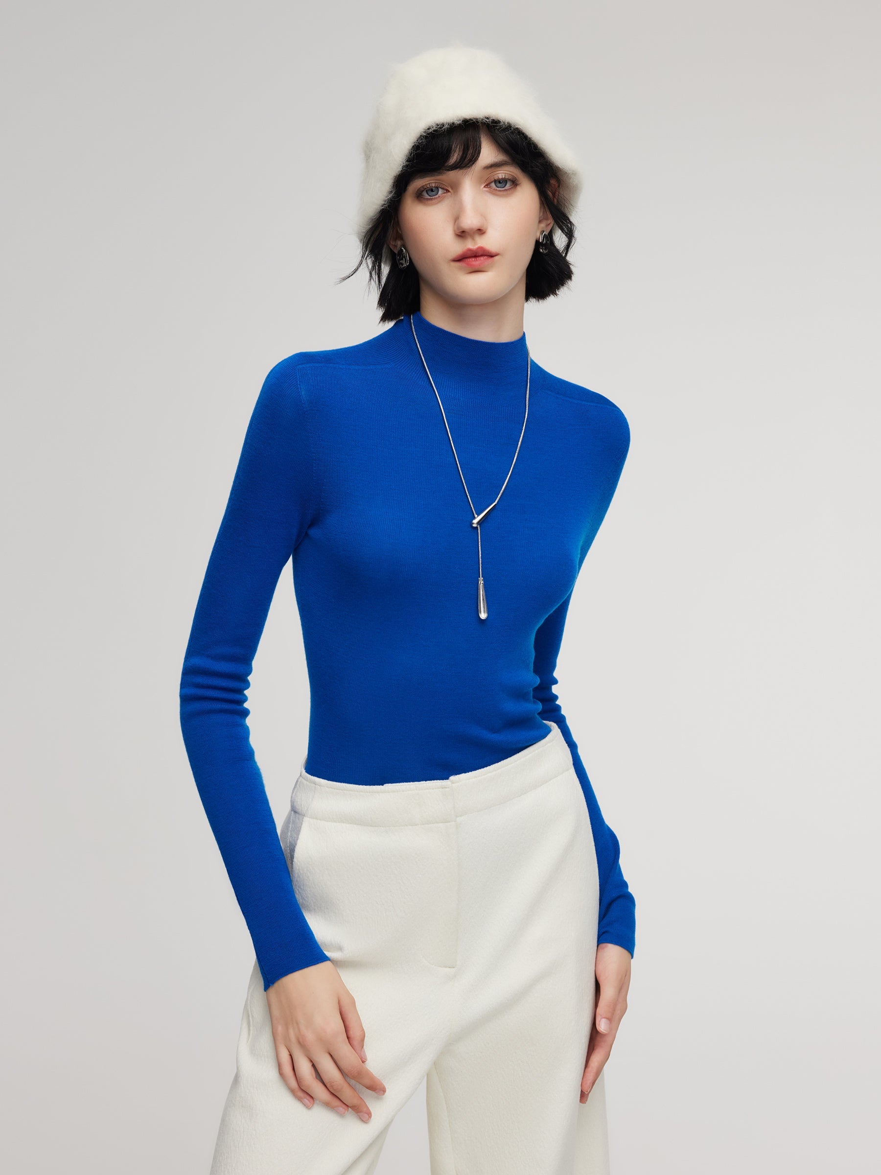 Slim Fit Sleeve-Detail Knit Top
