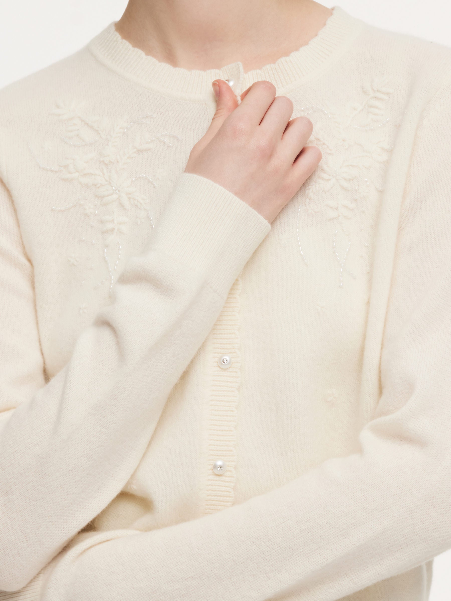 Round Neck Single-Breasted Cardigan