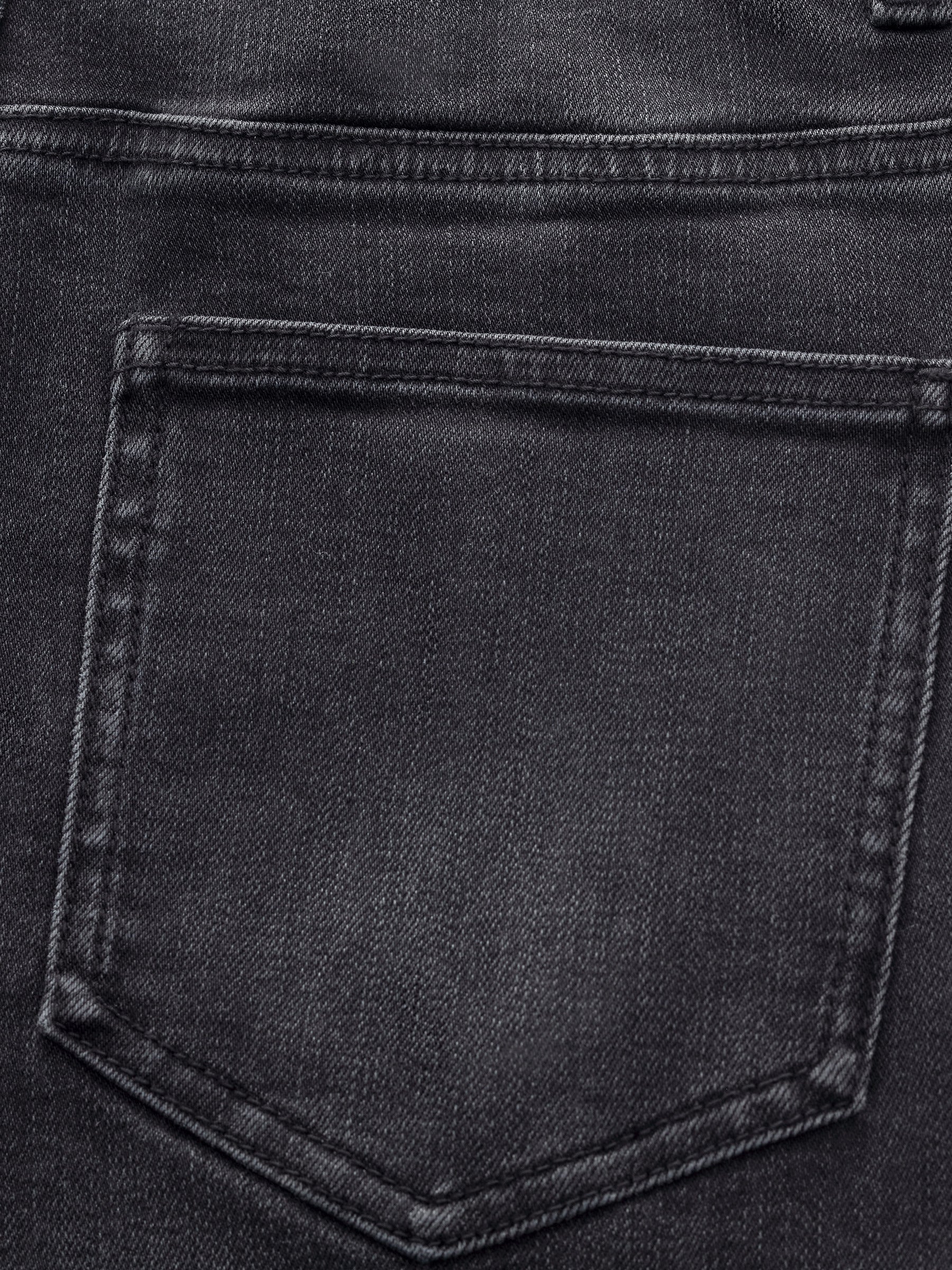 Micro-Flare Leg-elongating Jeans