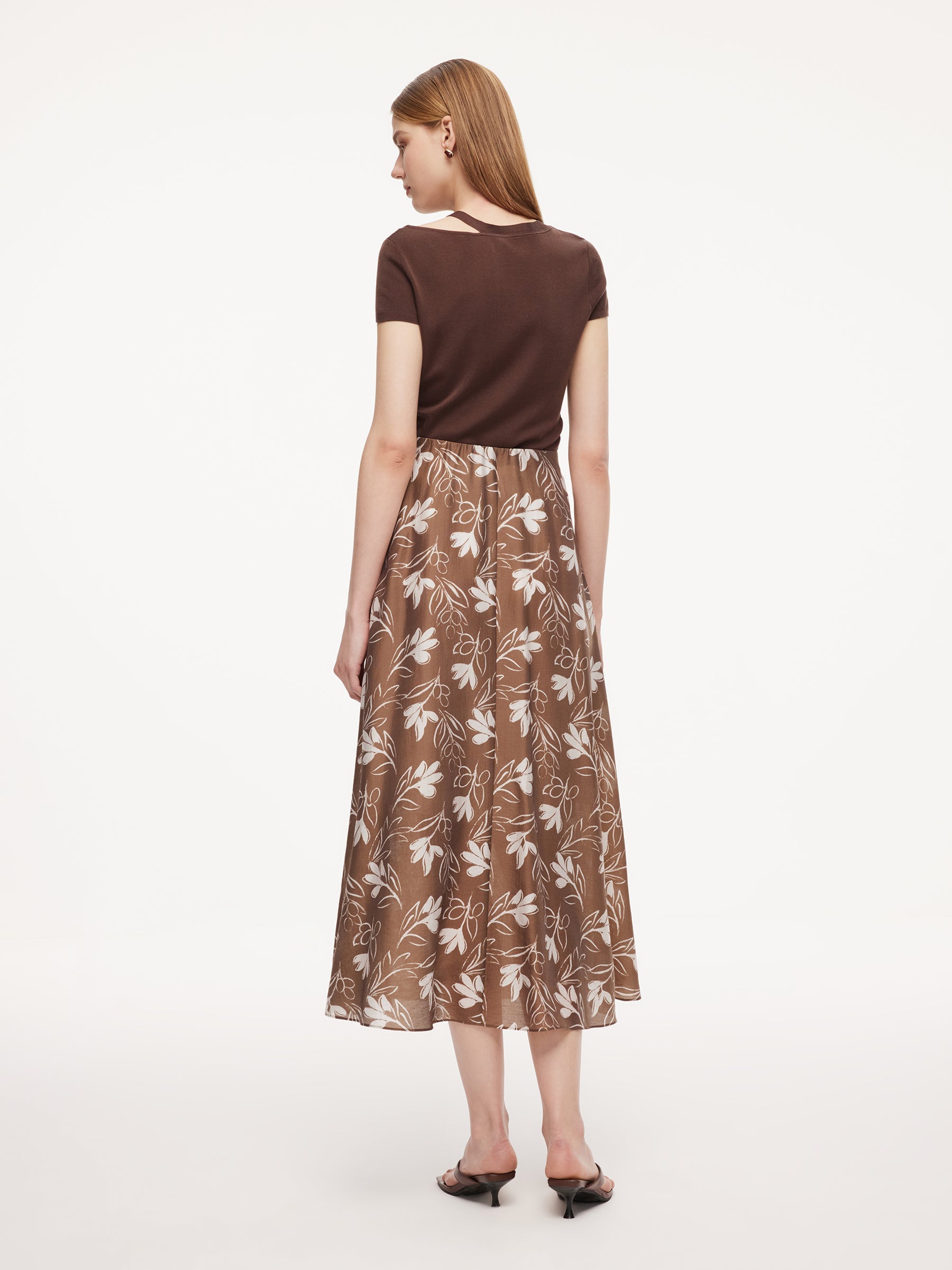 Wrinkle-Resistant Midi Drape Skirt