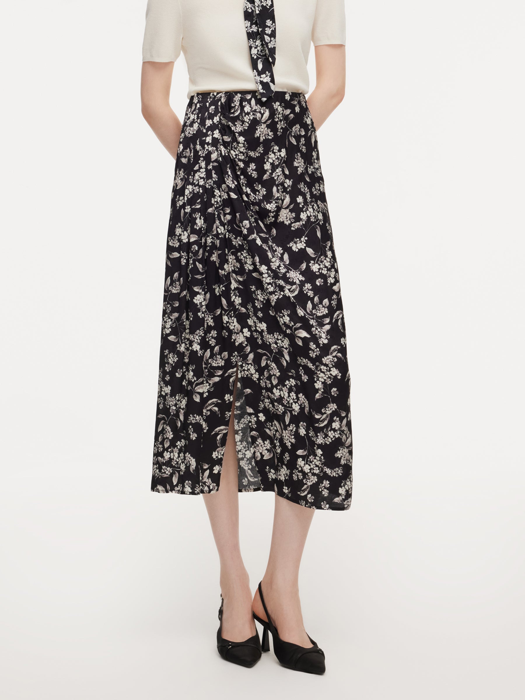 Twist-Front Slit Skirt