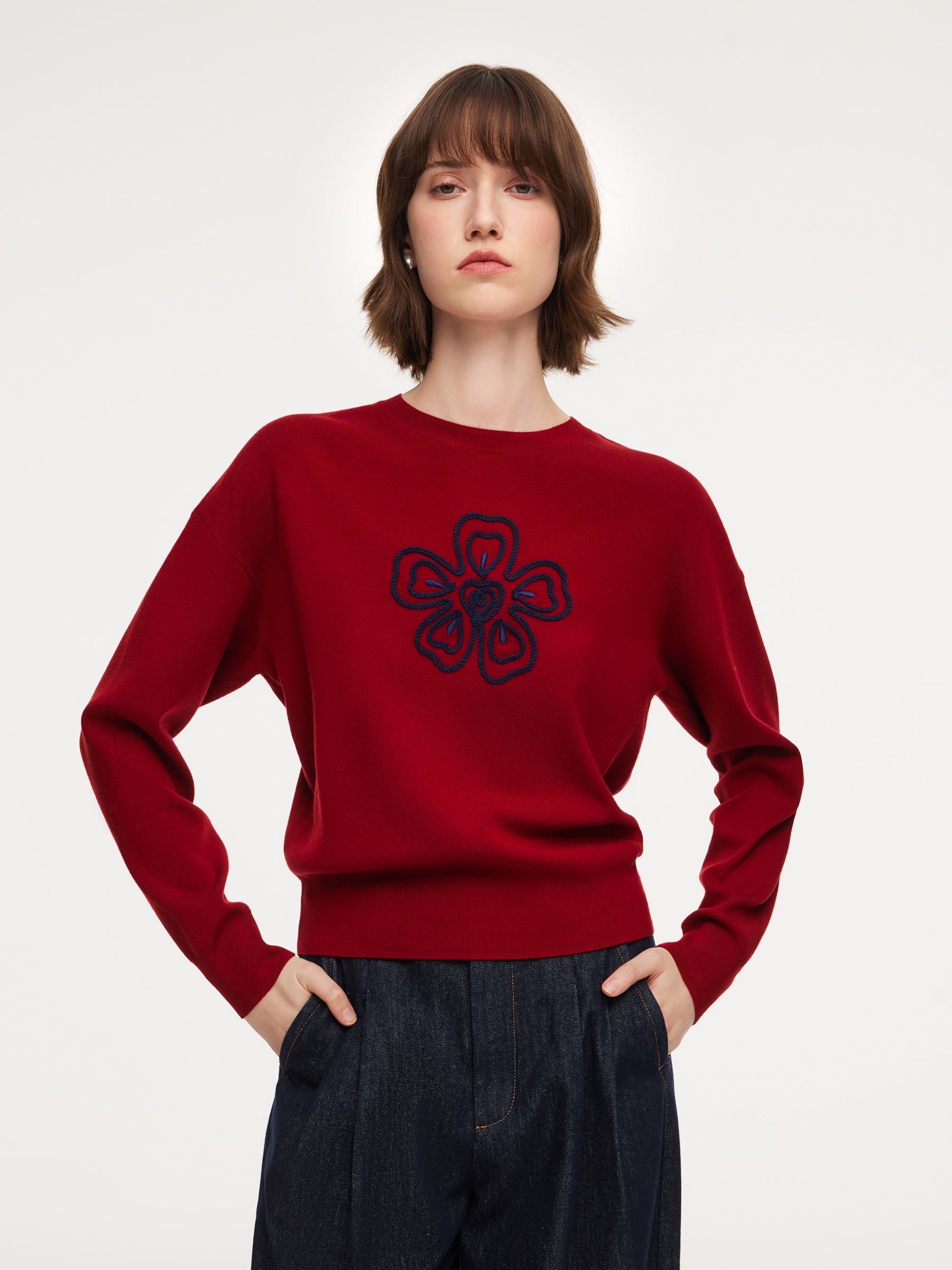 Round Neck Floral Loose Sweater
