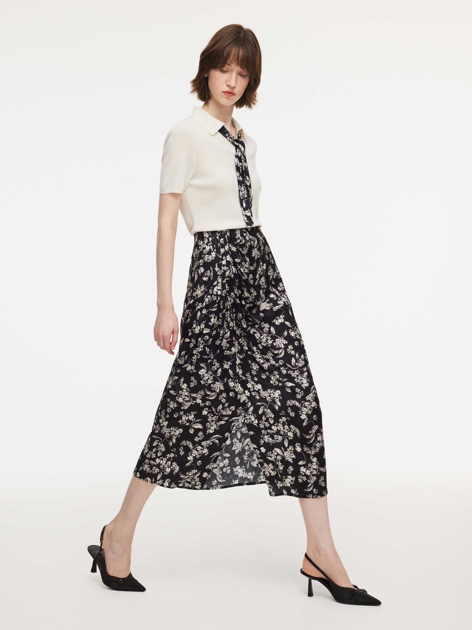 Twist-Front Slit Skirt