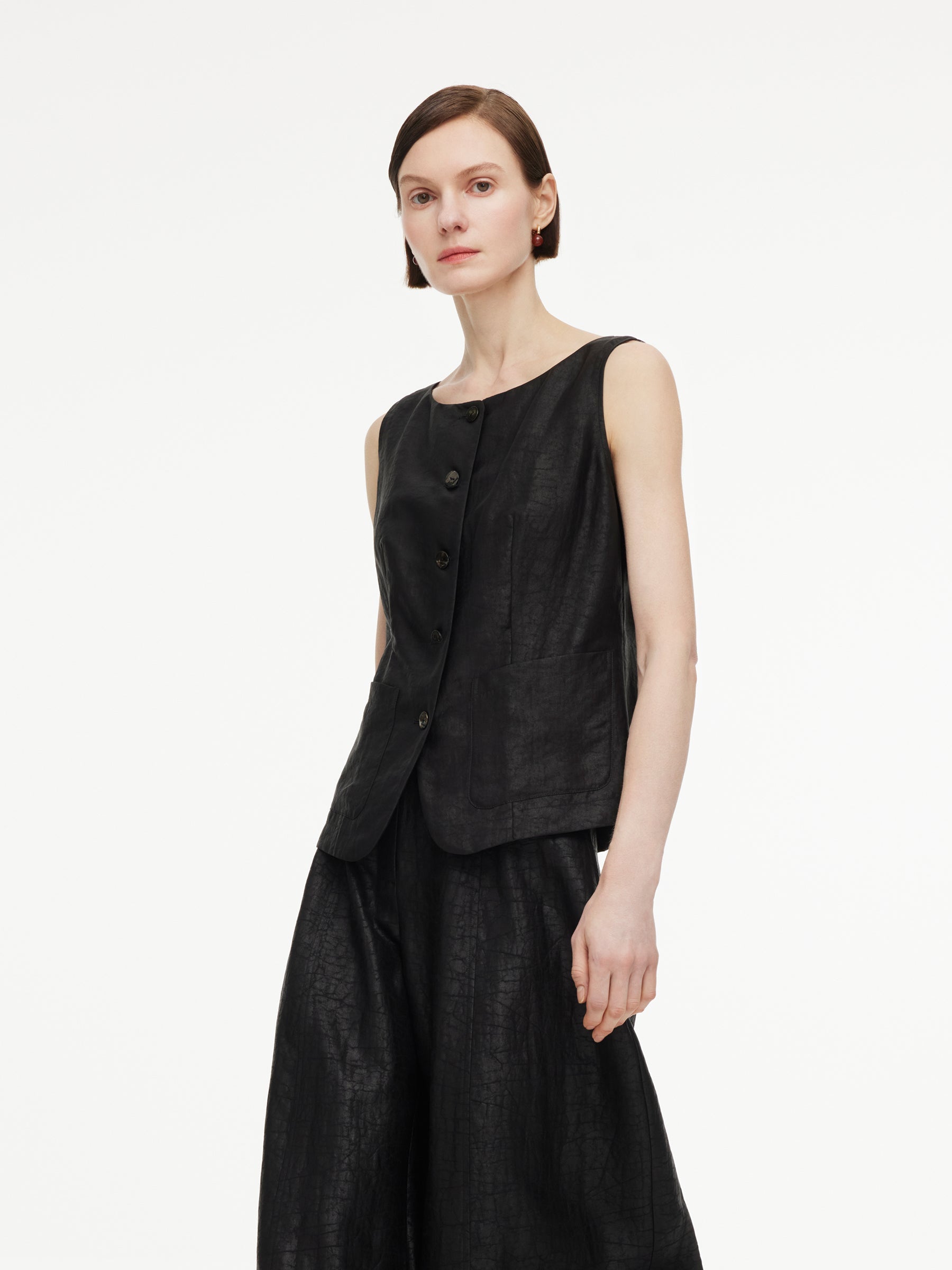 H-Line Round Neck Vest