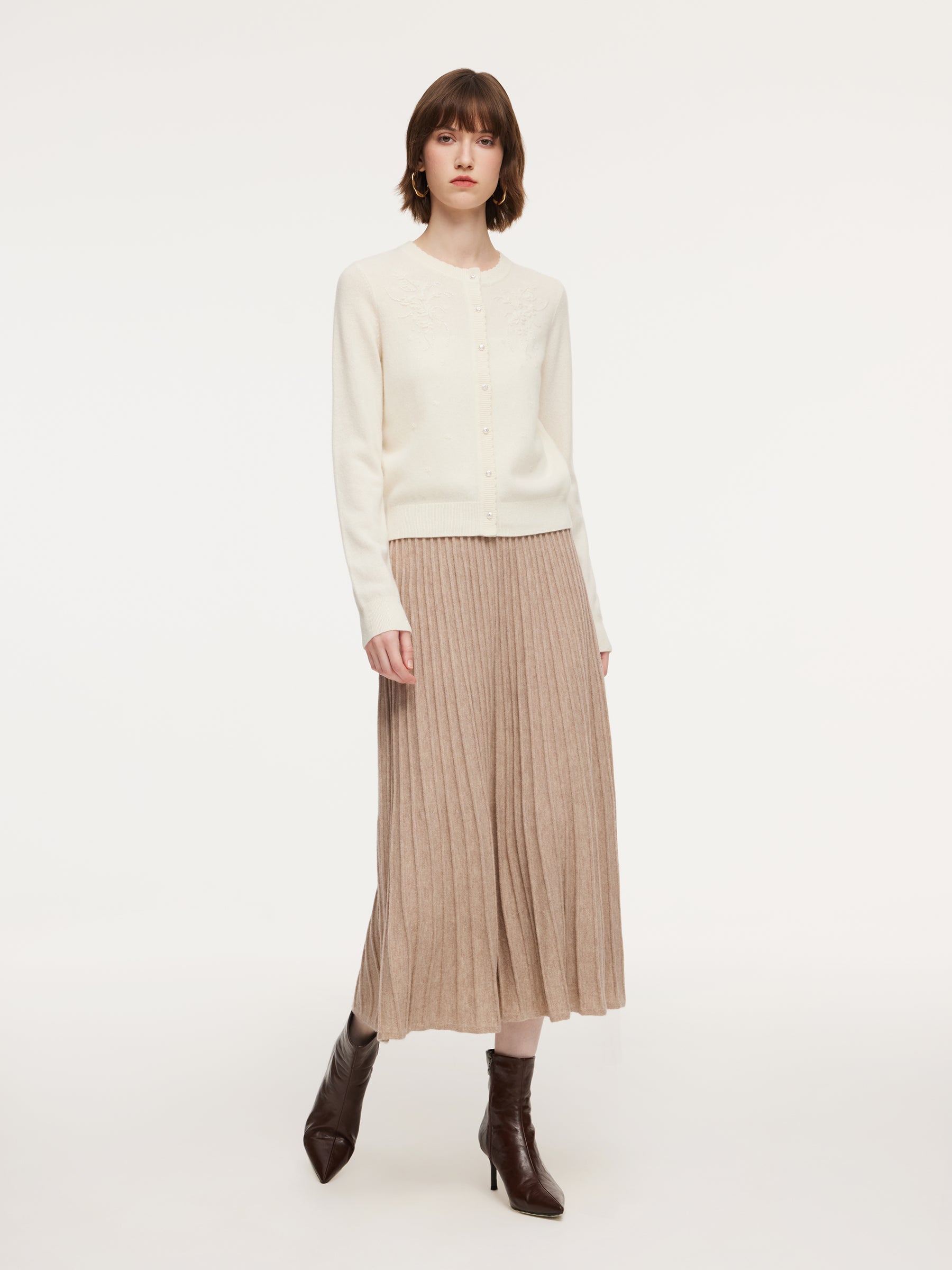 Round Neck Single-Breasted Cardigan