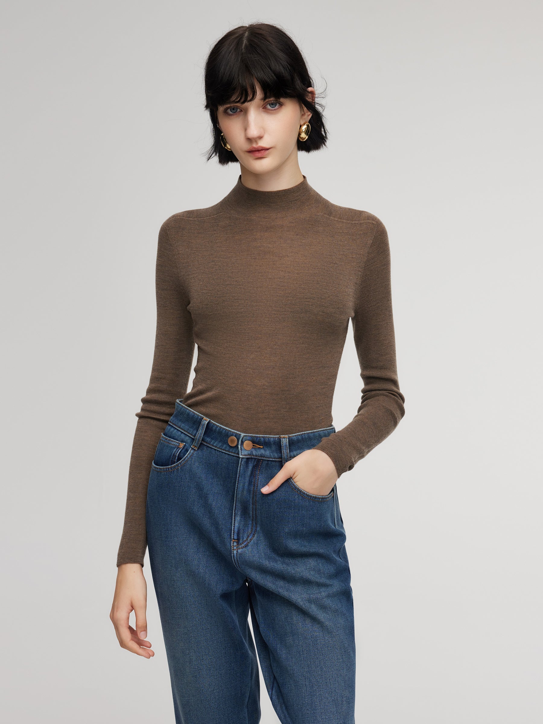 Slim Fit Sleeve-Detail Knit Top